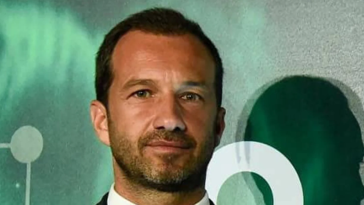 Renovação do vínculo  de figura história do Sporting até 2030 contou com a presença do Presidente Frederico Varandas.