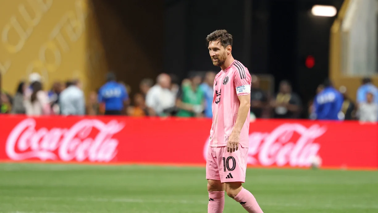 Jogador querido pelo Sporting ajuda a golear Messi no Mundial de Clubes (4-0)