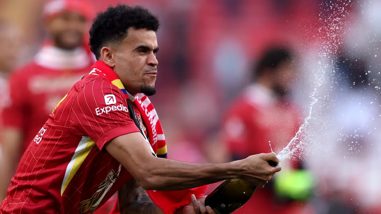 Possível chegada de craque do Sporting 'força' saída de Luis Díaz do Liverpool
