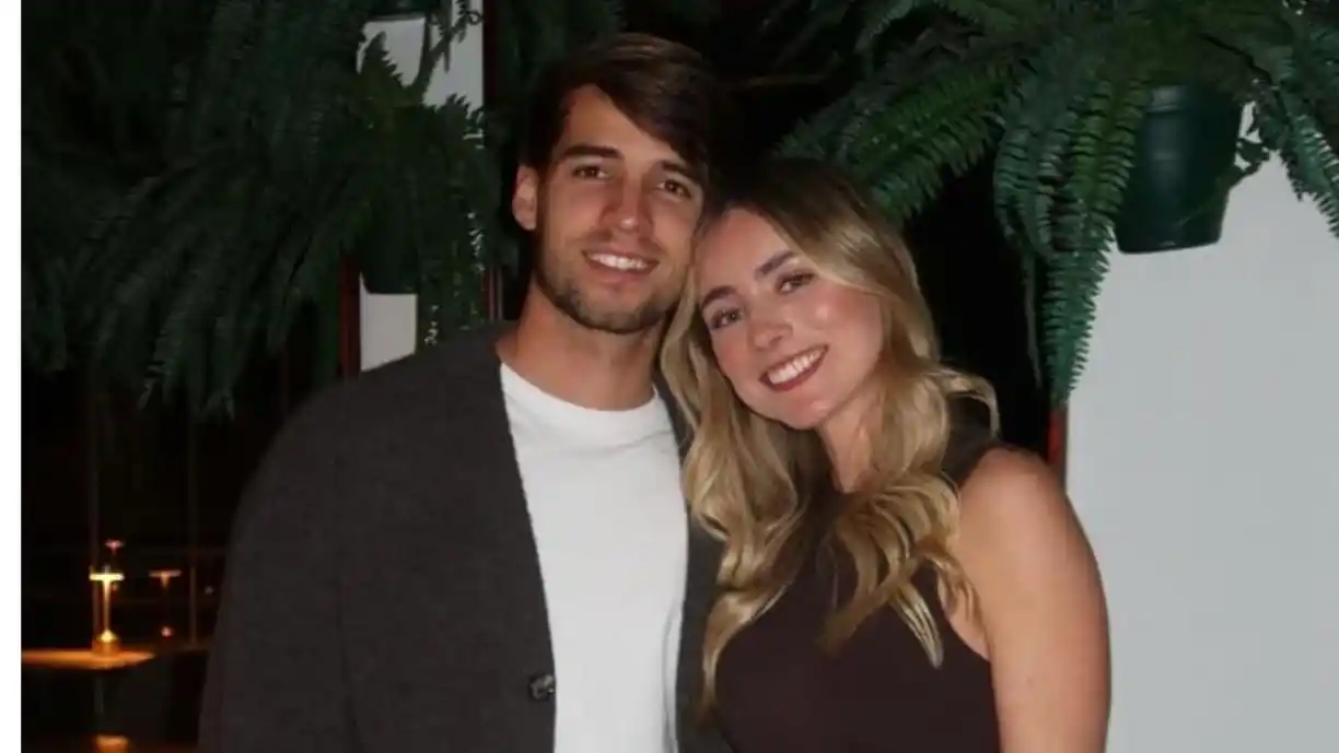 Daniel Bragança, médio dos leões, e Carolina Seixal, influenciadora digital e modelo, namoram há vários anos. O casalinho é muito acarinhado pelos fãs