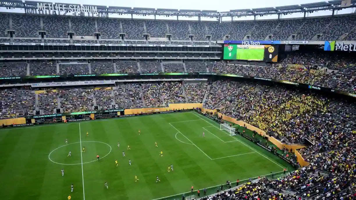 Futebol na TV: Mundial de Clubes continua esta quarta-feira, com mais jogos de grande destaque e com as estreias de gigantes europeus
