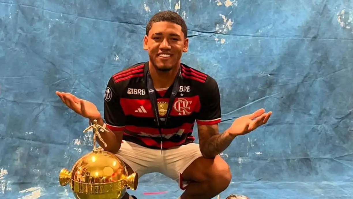 Rayan Lucas, jogador apontado ao Sporting, foi analisado ao detalhe por Ben Mattinson, analista britânica especializado em scouting