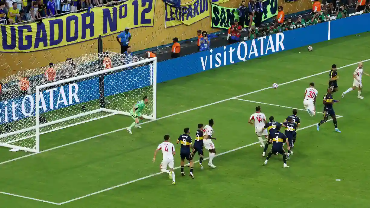 Rescindiu com o Sporting em 2018 e marca no Boca Juniors - Benfica