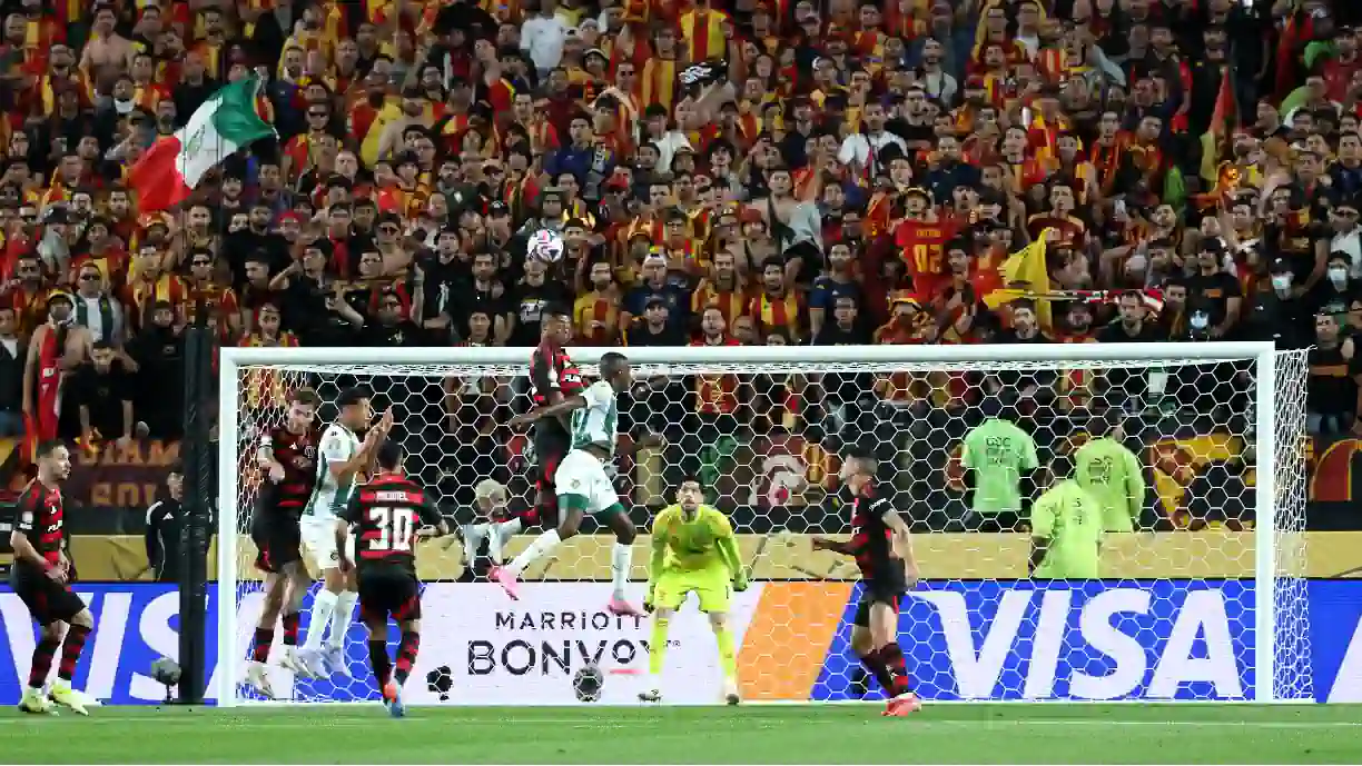 Flamengo - Espérance terminou com vitória brasileira e Gonzalo Plata, antigo jogador do Sporting, regressou aos relvados após lesão