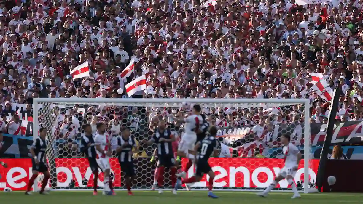 Marcos Acuña, antigo jogador do Sporting, foi titula e totalista do empate (0-0) no River Plate - Monterrey do Mundial de Clubes