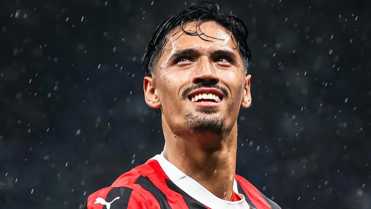Hugo Viana sinalizou Tijjani Reijnders quando estava no Sporting e agora conseguiu contratar médio para o Manchester City