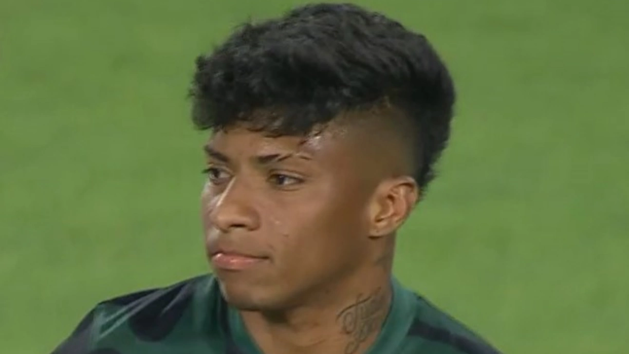 Alisson recusa falar de assunto tabu no Sporting: "Isso não é tema para mim"