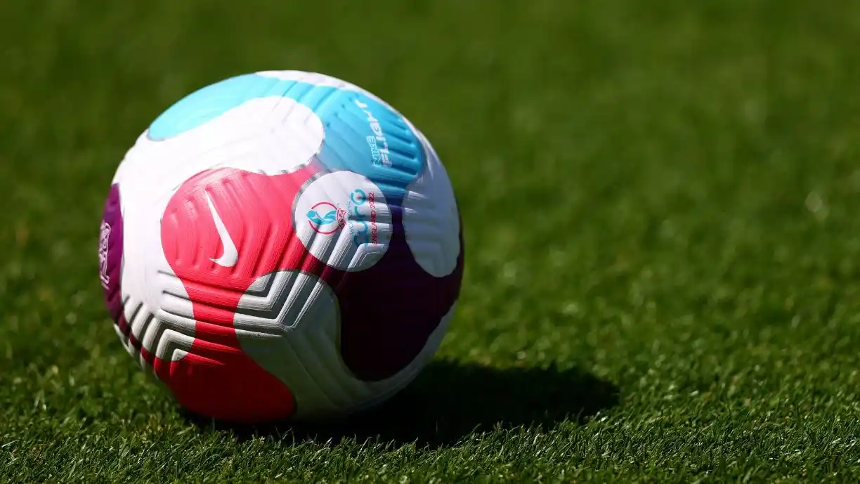 Futebol na TV (10 de julho): Futebol feminino domina o dia