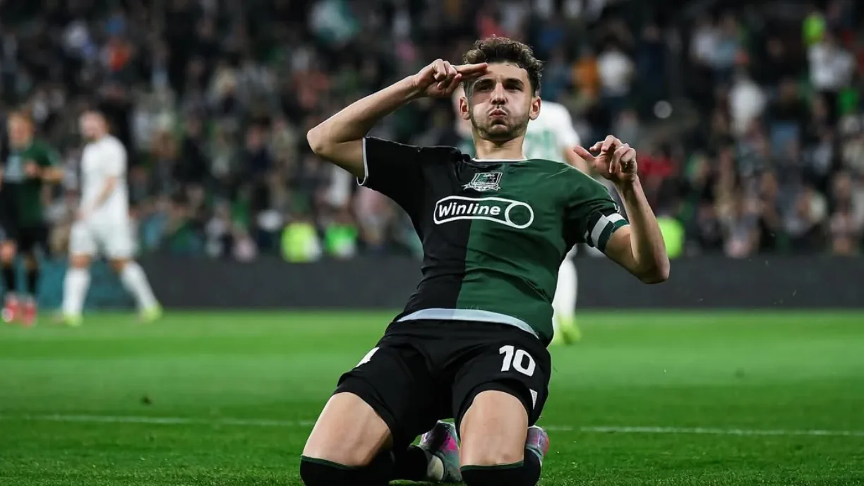 Sporting, Benfica, Porto, PSG, Manchester United e Sevilha querem Eduard Spertsyan, médio ofensivo do Krasnodar