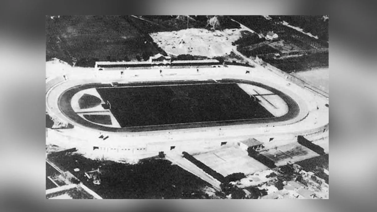 Stadium de Lisboa, conhecido como Estádio do Lumiar, mais tarde passou a ter o nome de José Alvalade e foi o único campo que viu os Cinco Violinos juntos