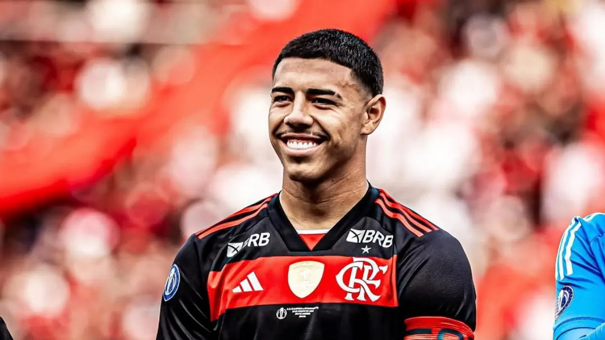 Iago Teodoro, central do Flamengo, vai ser reforço do Sporting e deverá integrar equipa B dos verdes e brancos