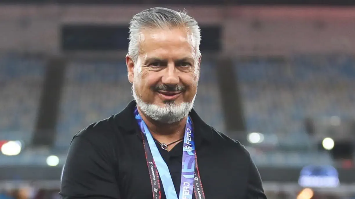 José Boto, diretor-desportivo do Flamengo, fechou a contratação de Samuel Lino, alvo do Sporting, por 24M