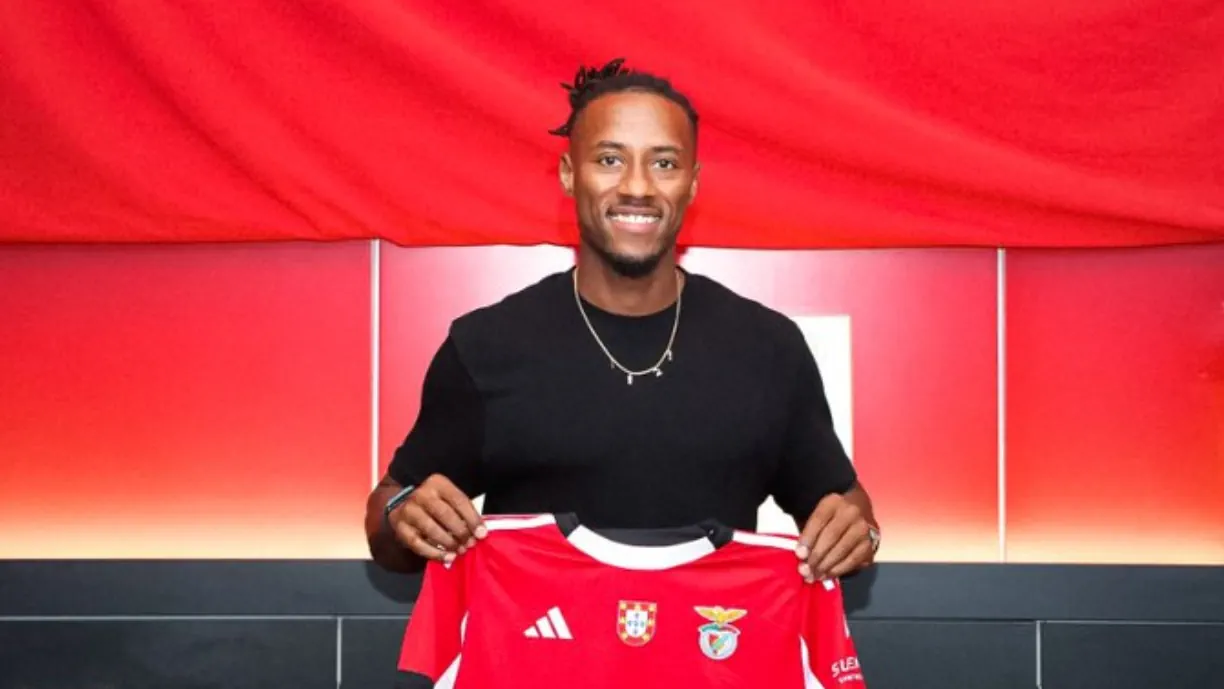 Pany Varela trocou o Sporting pelo Benfica; Jogador regressa a Portugal após uma época nos sauditas do Al Nassr