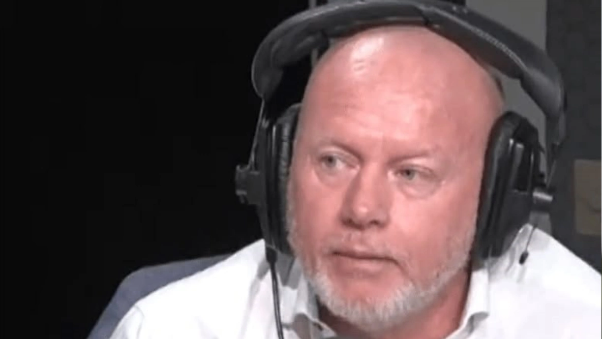 Perry Groves disse que gostava de ver jogador do Sporting rumar a clube inglês na próxima temporada desportiva.
