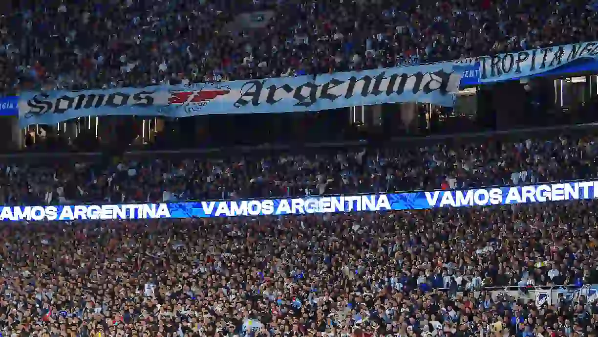 Oficial! Futebolista internacional pela Argentina chega de Madrid e é reforço do Sporting