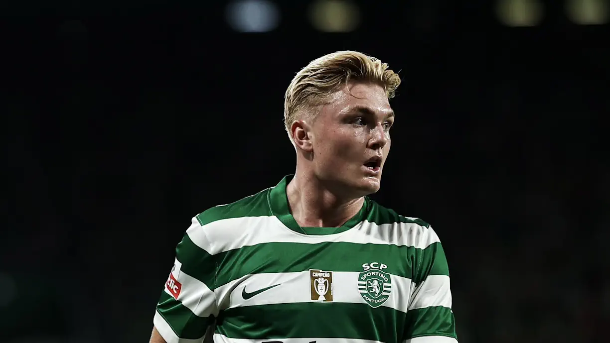 É oficial. Jogadora, que é namorada de Conrad Harder, avançado do Sporting, chega proveniente do Copenhaga para jogar no Seixal