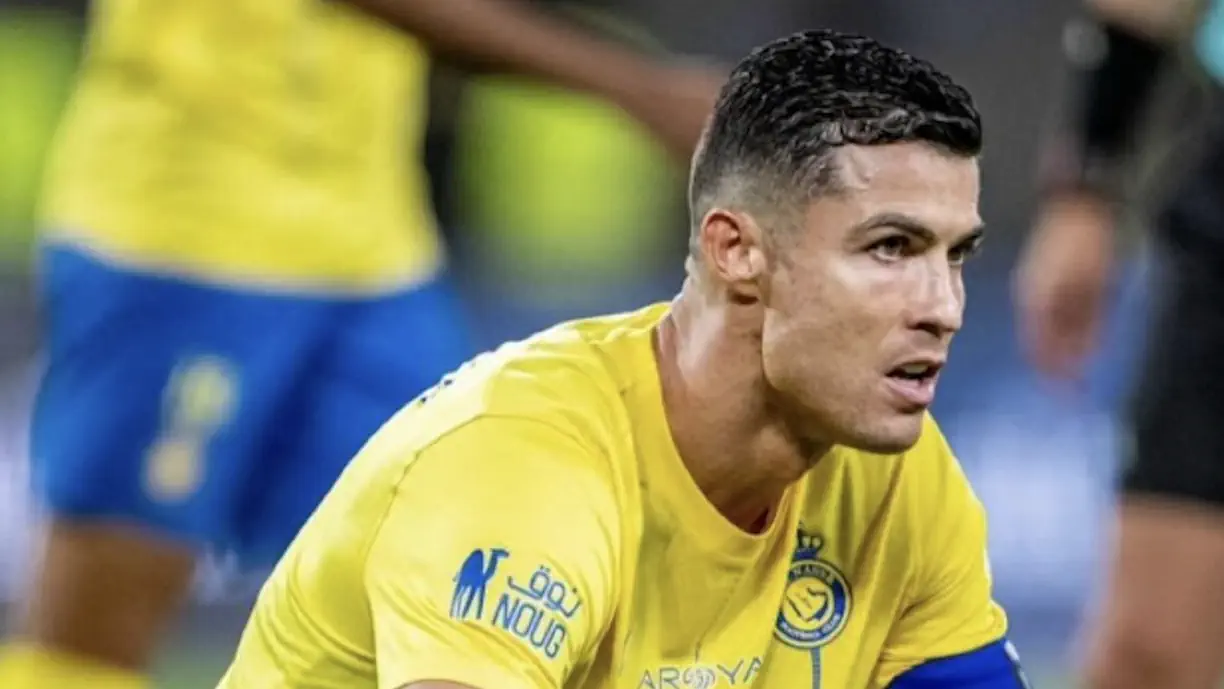 Colega de Cristiano Ronaldo volta a cometer erro grave e Al Nassr perde Supertaça