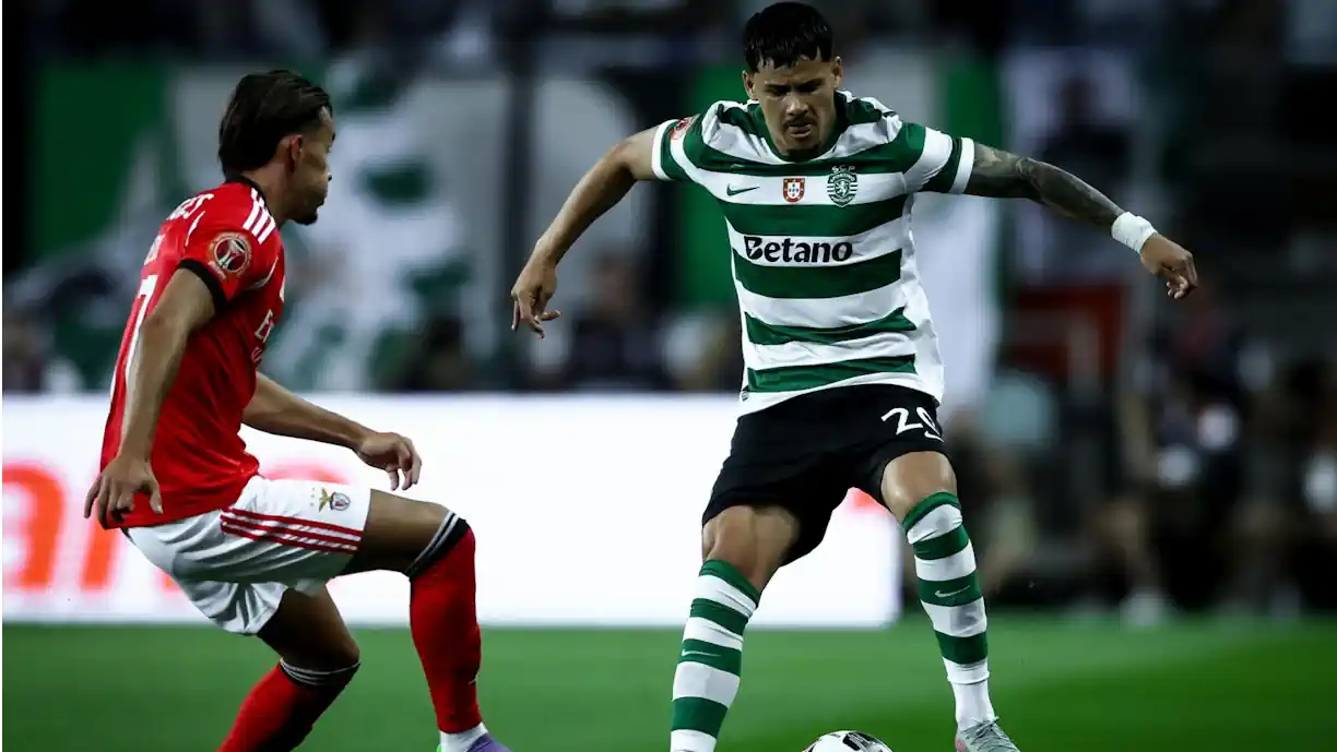 Maxi Araújo comenta interesse da Atalanta - Lateral do Sporting atira: "Quero..."