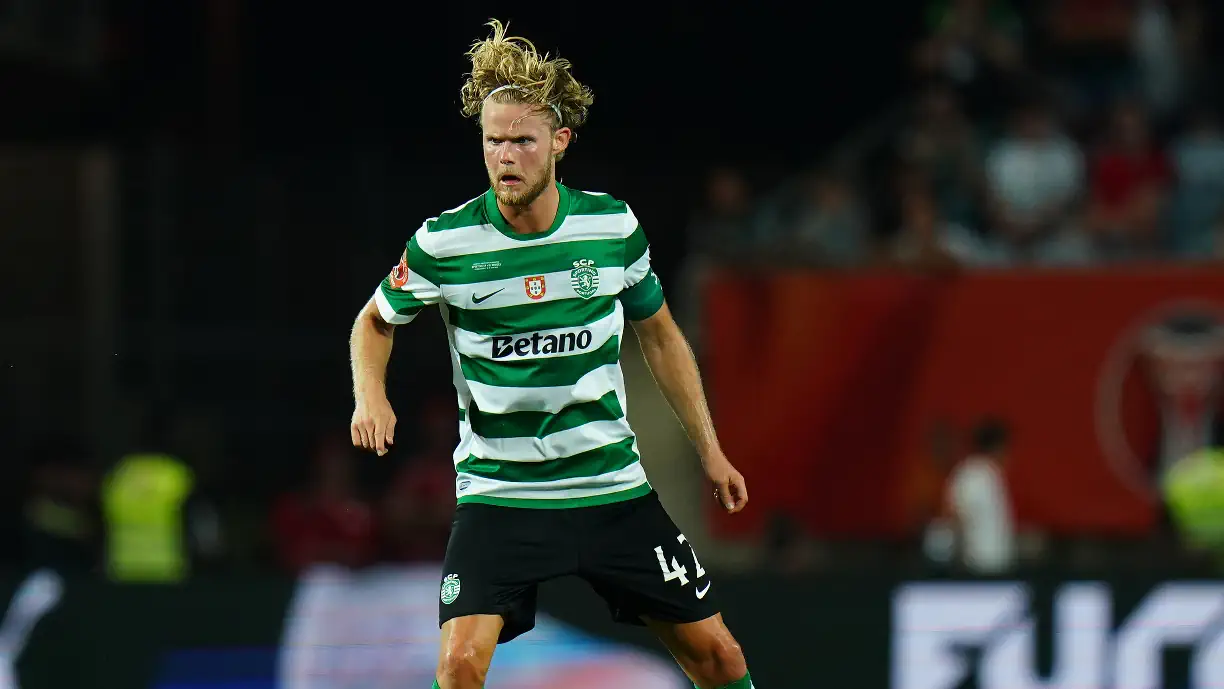 Contrariamente ao noticiado pela imprensa francesa, PSG não abordou Direção do Sporting para negociar Morten Hjulmand