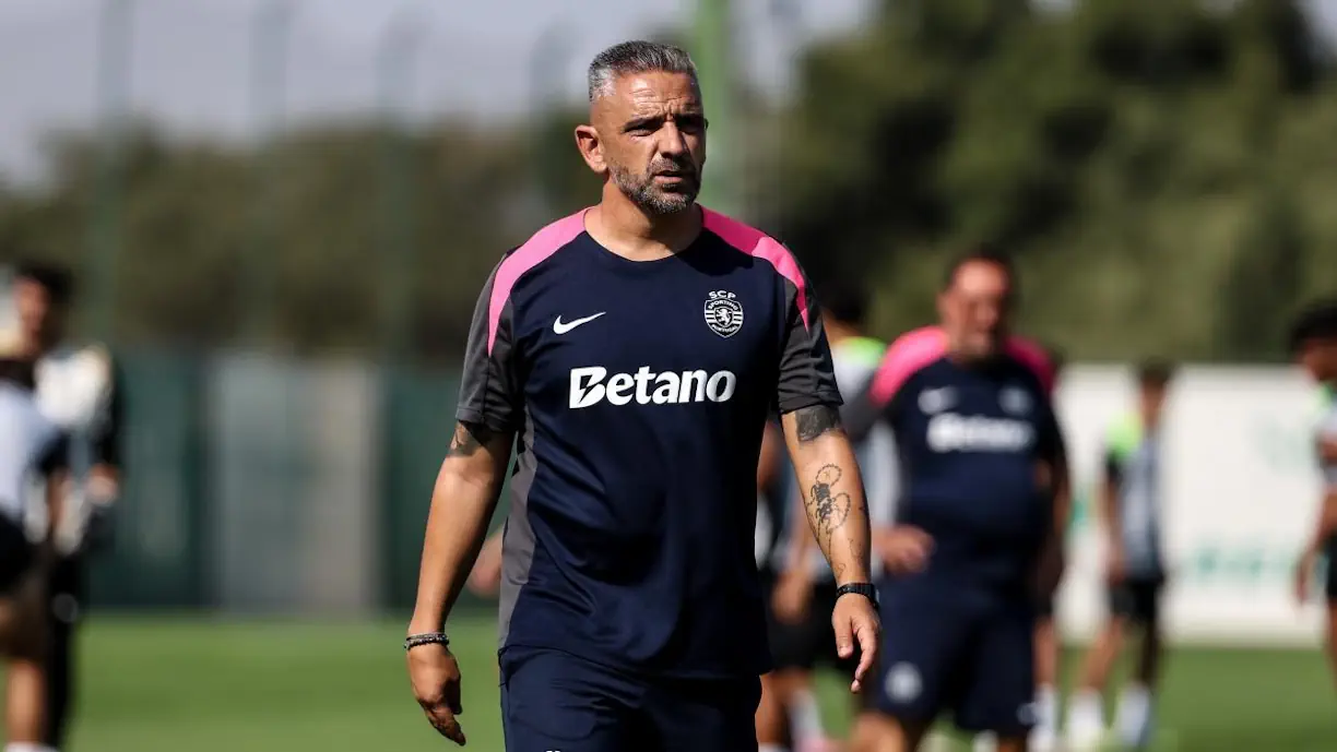A equipa titular do Sporting na Supertaça Cândido de Oliveira, frente ao Benfica, esteve a trabalhar na recuperação às ordens de Rui Borges
