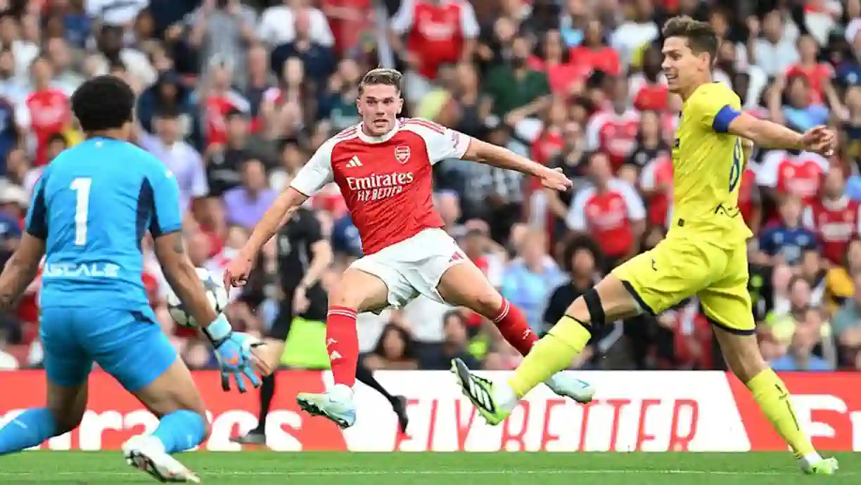 Gyokeres foi titular no Arsenal - Villarreal, mas ex Sporting acabou a ser motivo de gozo