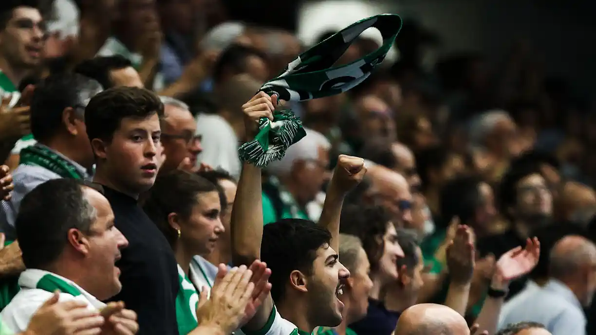 Treinador do Sporting lembrou que a caminhada na Liga dos Campeões será longa e já faz mira ao duelo diante do Benfica
