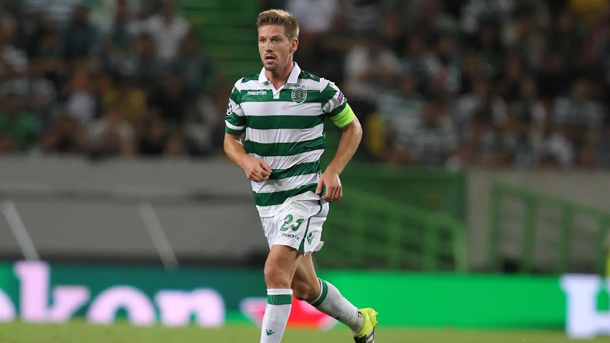 Depois de deixar o Sporting no verão de 2017, Adrien Silva pode estar prestes a regressar a Portugal