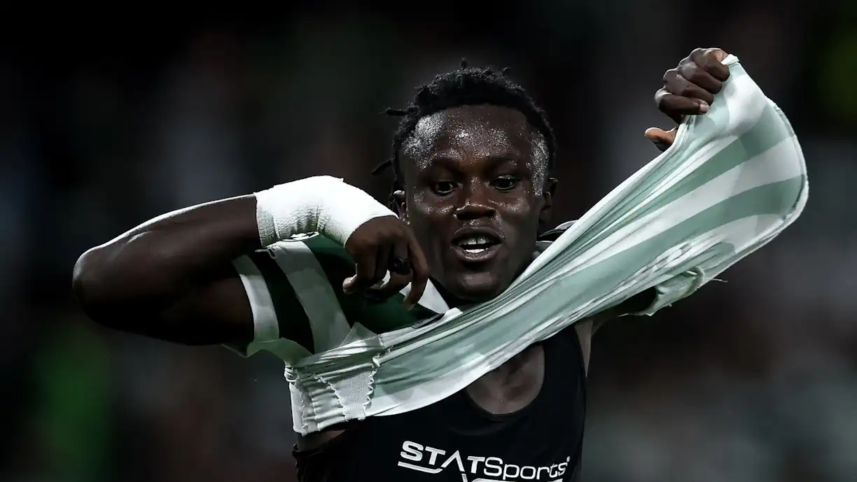 Golo de Geovany Quenda vale marco histórico a prodígio do Sporting