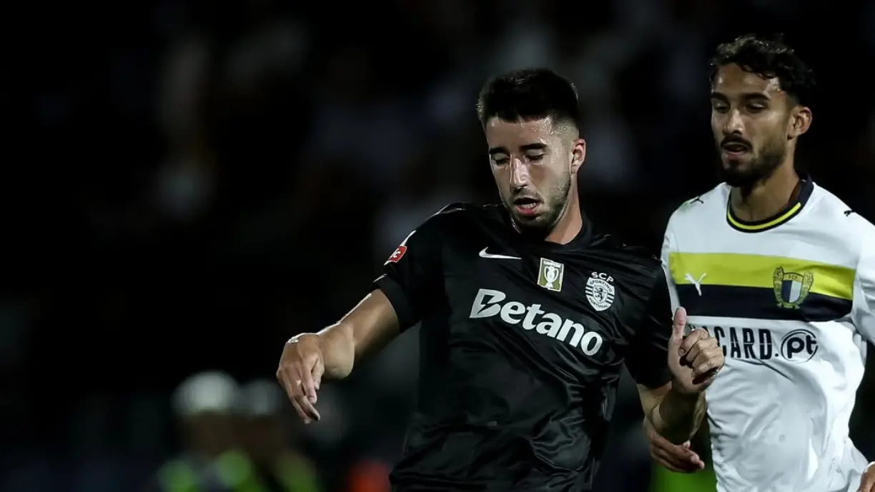 Gonçalo Inácio foi amarelado no Famalicão - Sporting, rivais pediram vermelho e especialistas defendem central