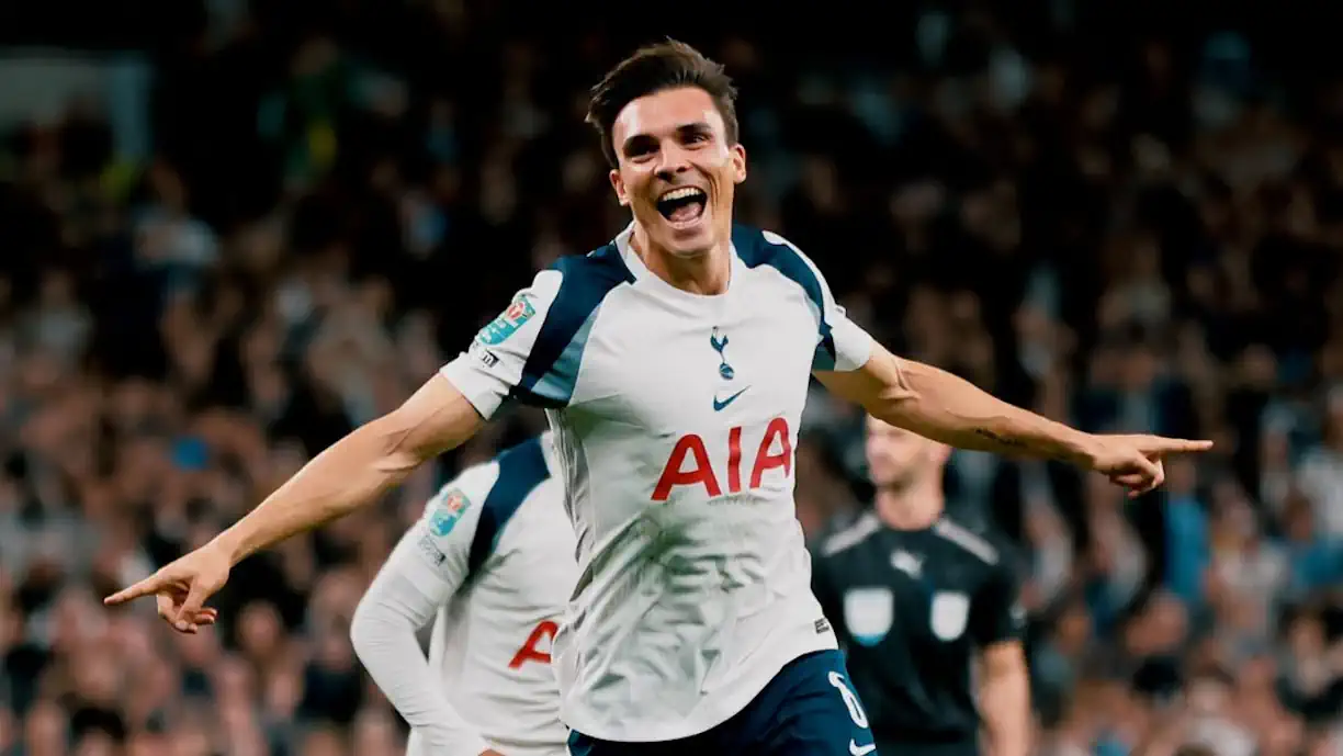 Tottenham - Doncaster Rovers ficou marcado por um golo de bicicleta de João Palhinha, jogador formado pelo Sporting