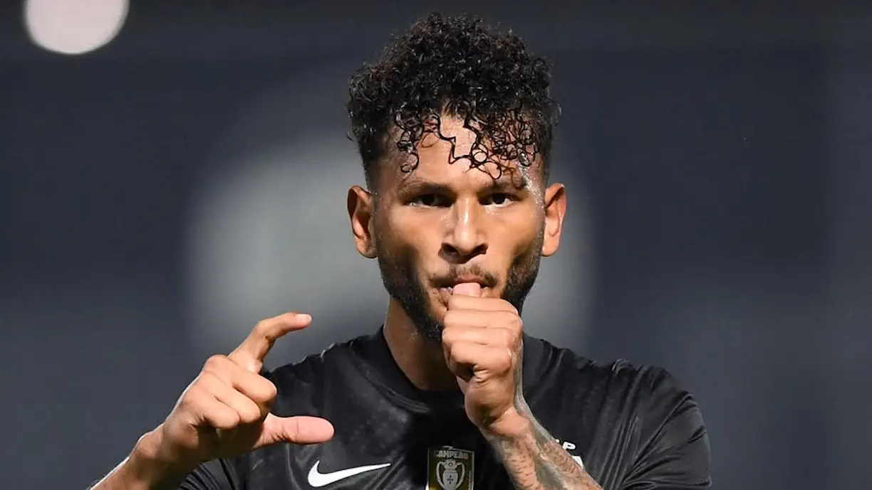 Antigo treinador de Luis Suárez teve oportunidade de comentar o momento de forma do novo avançado do Sporting