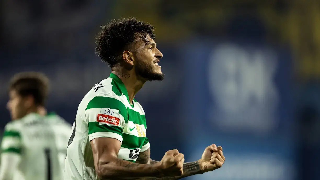 Luis Suárez voltou a destacar a importância da vitória do Sporting diante do Estoril e fez agradecimentos especiais