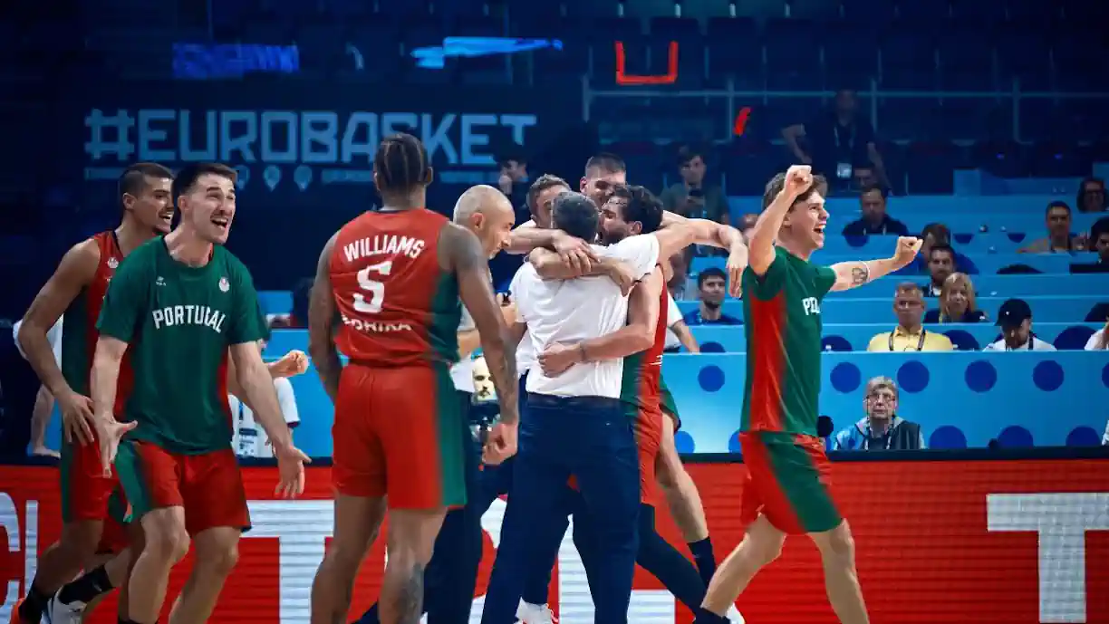 Portugal faz percurso histórico e assegura passagem à próxima fase do Eurobasket! Jogadores do Sporting deixaram contributo