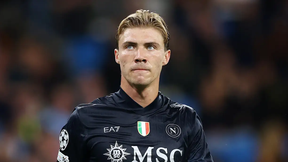 Emprestado ao Nápoles, após não entrar nos planos do Manchester United, Rasmus Hojlund diz ser fã de um ex Sporting