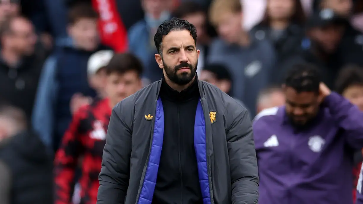 Com apenas duas vitórias em sete jogos oficiais, além de um empate e quatro derrotas, o arranque de época de Amorim, ex Sporting, está muito aquém do esperado