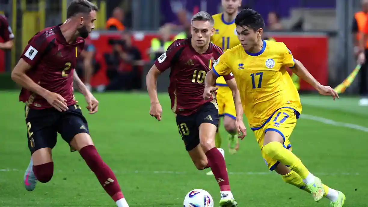 Bélgica venceu, este domingo, dia 7 de setembro, o Cazaquistão, por 6-0;  Zeno Debast, central do Sporting, foi titular