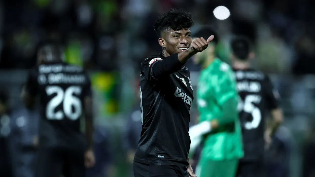 Alisson Santos terá caído nas graças dos adeptos do Sporting e ficou a saber, em Tondela, que até já tem um cântico