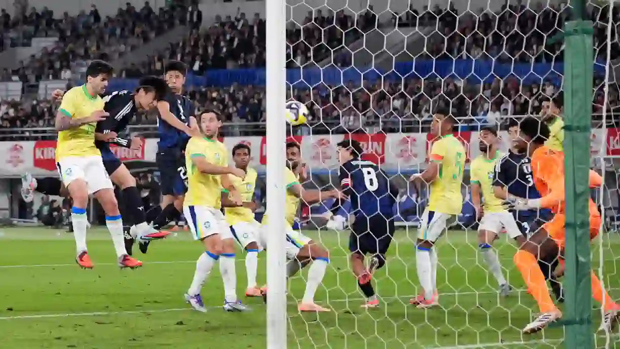 Brasil perdeu, esta terça-feira, dia 14 de outubro, com o Japão, por 3-2; Avançado que esteve na rota do Sporting marcou