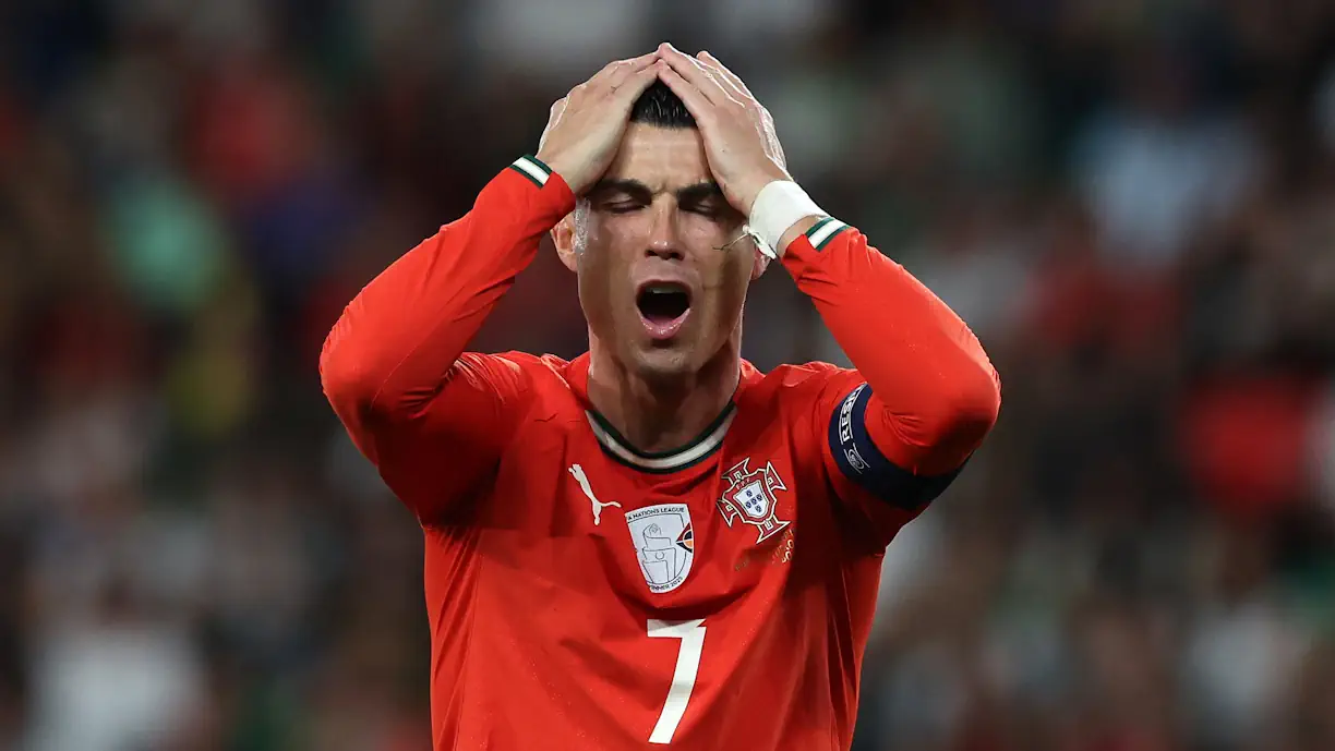 Renato Veiga, antigo jogador do Sporting, defendeu Cristiano Ronaldo pelo penálti falhado no Portugal - Irlanda