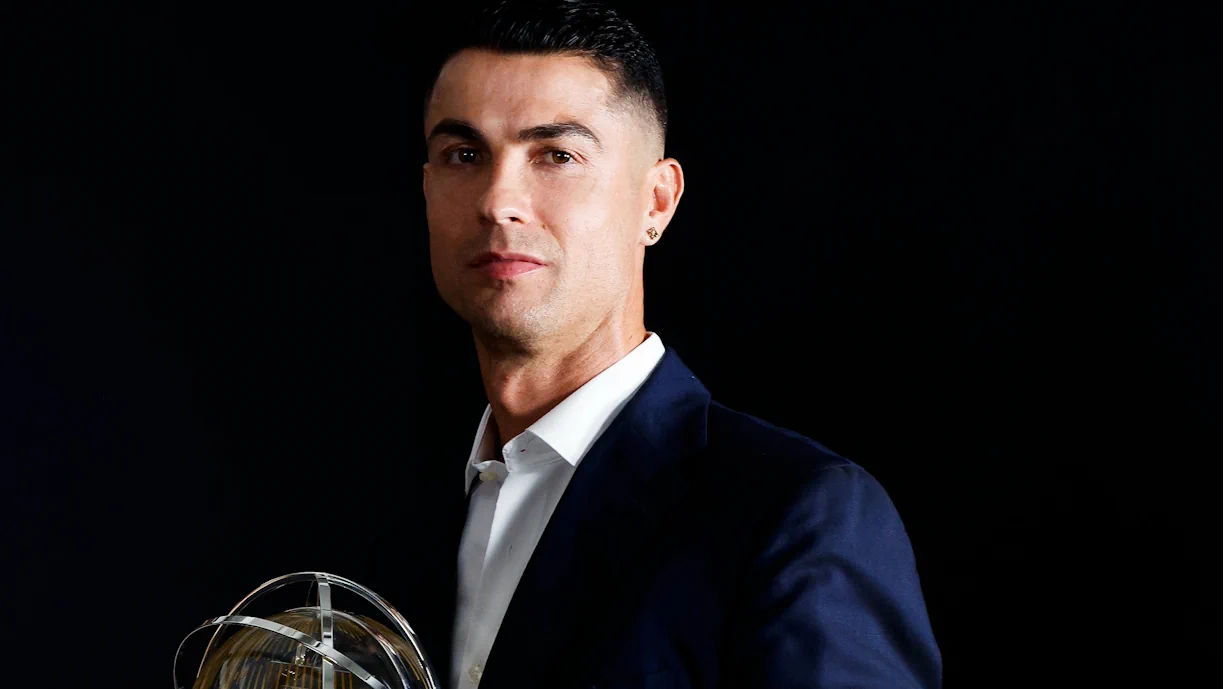 Cristiano Ronaldo recebeu o 'Globo Prestígio' na gala Portugal Football Globes, que aconteceu na Cidade do Futebol, na última terça-feira, dia 7 de outubro