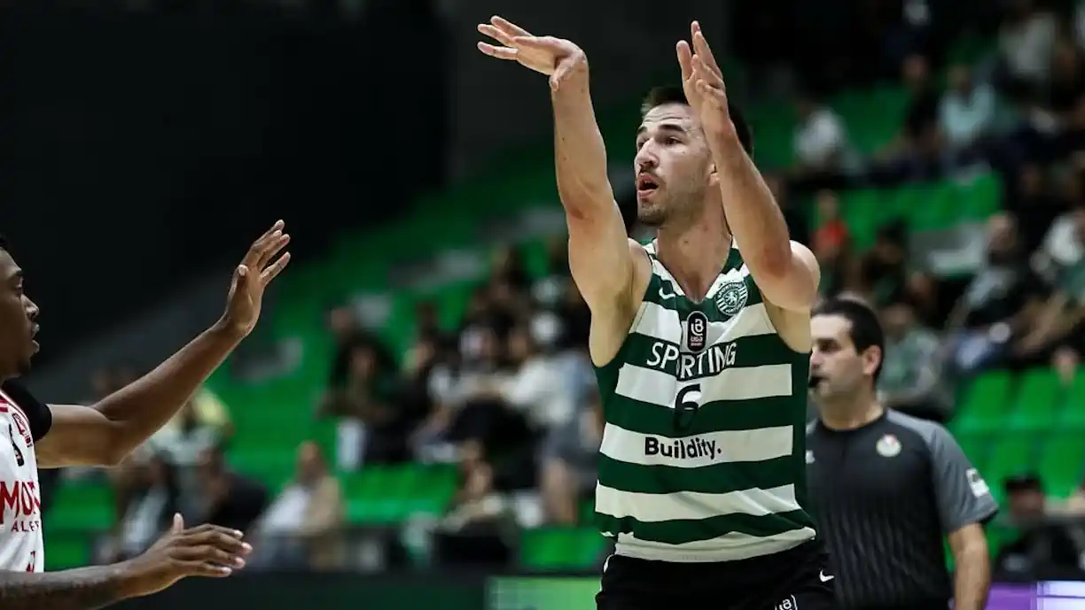 Exclusivo Leonino - Prodígio do Porto, Francisco Amarante conquista créditos no Sporting