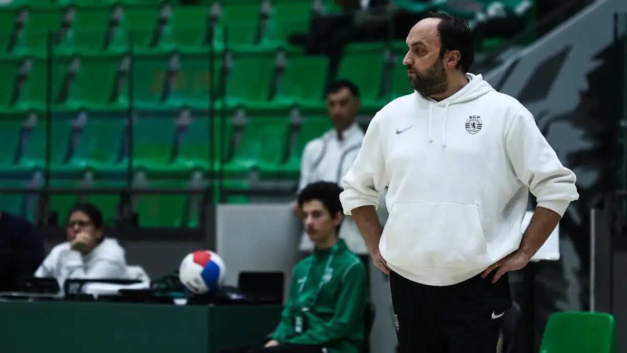 Exclusivo Leonino - Sporting deixou claro junto de João Coelho que exige a conquista da Supertaça de voleibol, frente ao Benfica