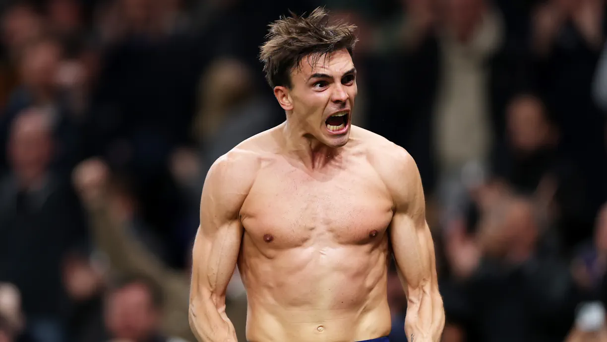 Tottenham está bastante satisfeito com as exibições de João Palhinha e vai contratar o médio formado no Sporting em definitivo