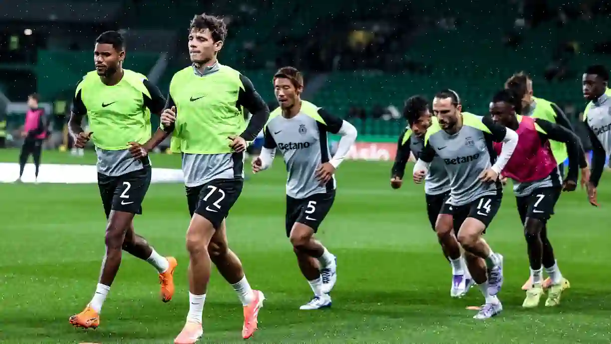 Eduardo Quaresma saiu queixoso do Sporting - Alverca e vai ser reavaliado pelo departamento médico dos leões, no regresso aos treinos