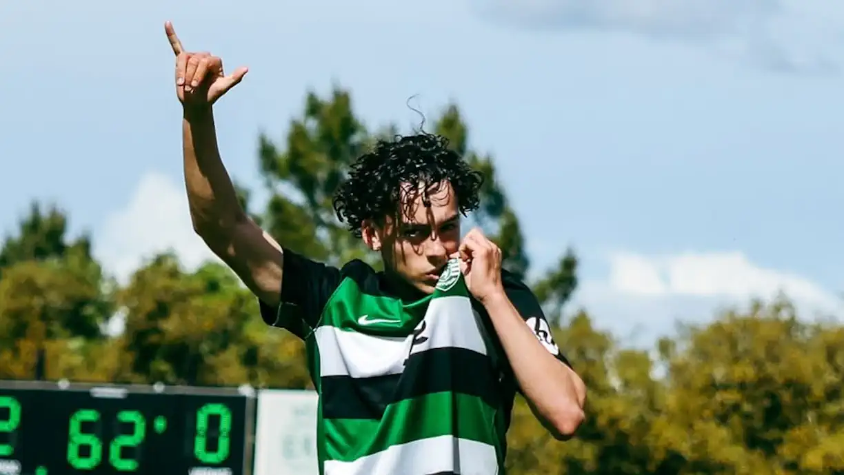 Exclusivo Leonino - Os responsáveis do Sporting não estão a ver com bons olhos o desenvolvimento do jogador
