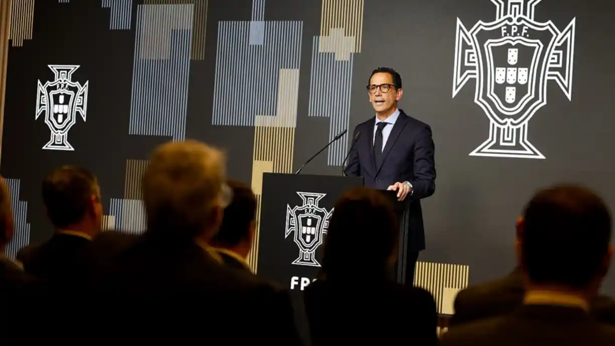 FPF de Pedro Proença parabeniza jogador despachado do Sporting