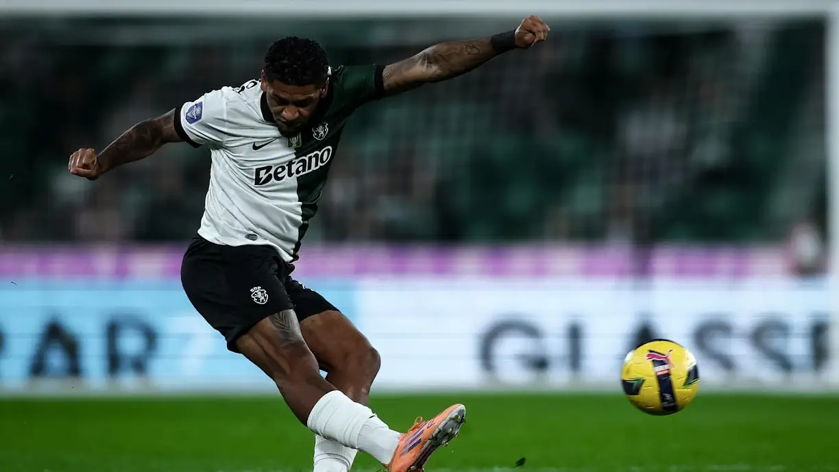 Direção do Sporting já está em conversações com o Flamengo para exercer a opção de compra por Rayan Lucas