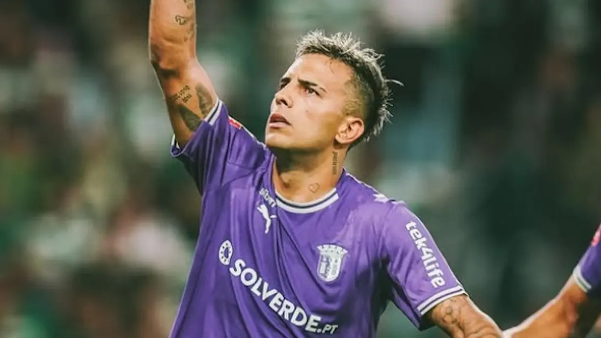 Rodrigo Zalazar poderia ter visto o cartão vermelho aos 77 minutos do encontro entre Sporting e Braga (1-1)