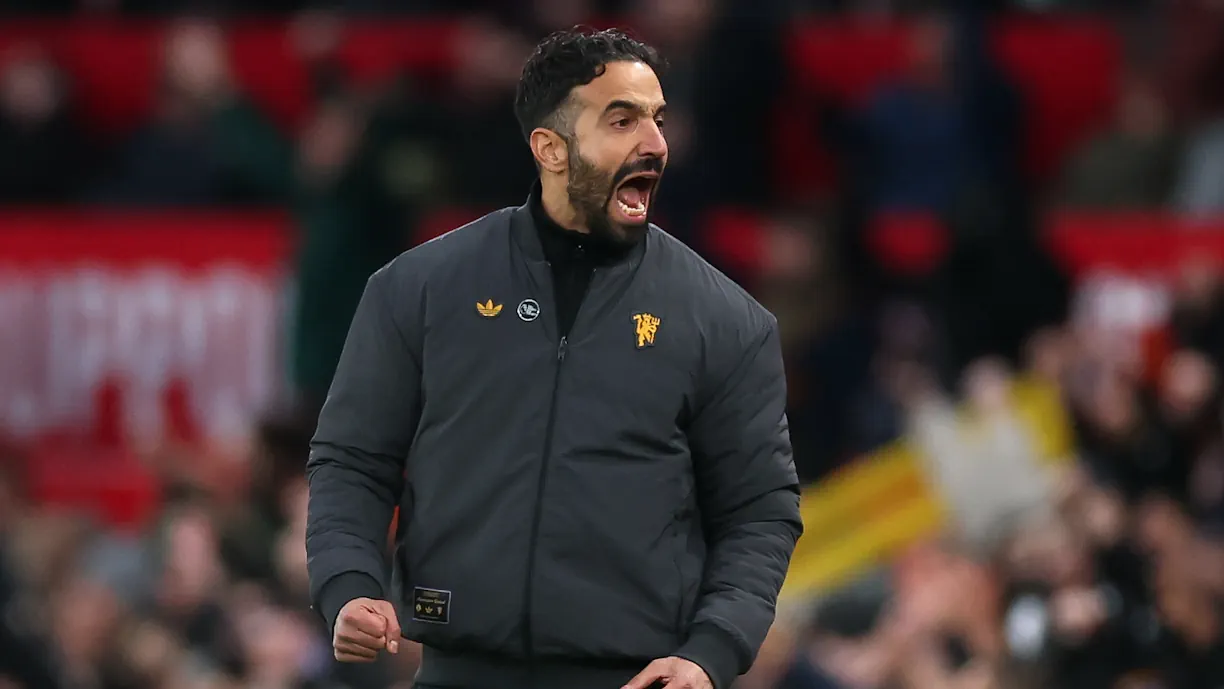A recuperação do Manchester United de Ruben Amorim não passou despercebida a Rio Ferdinand, nem a Gary Neville