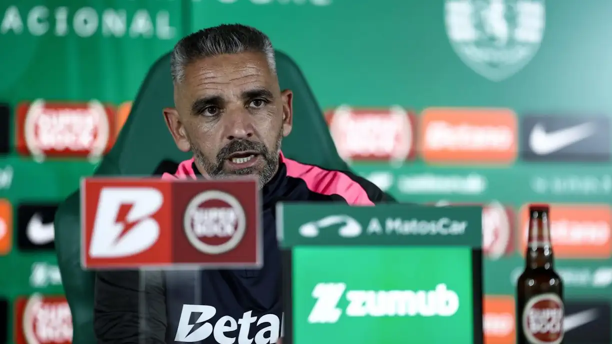 Virose afastou Hidemasa Morita do jogo com o Tondela, mas Rui Borges espera contar com o jogador no Sporting - Alverca